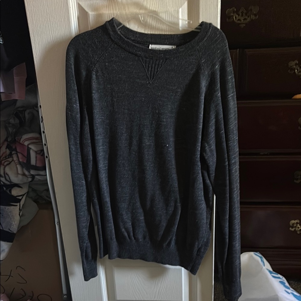 Women's Charcoal Crewneck Sweater — Used